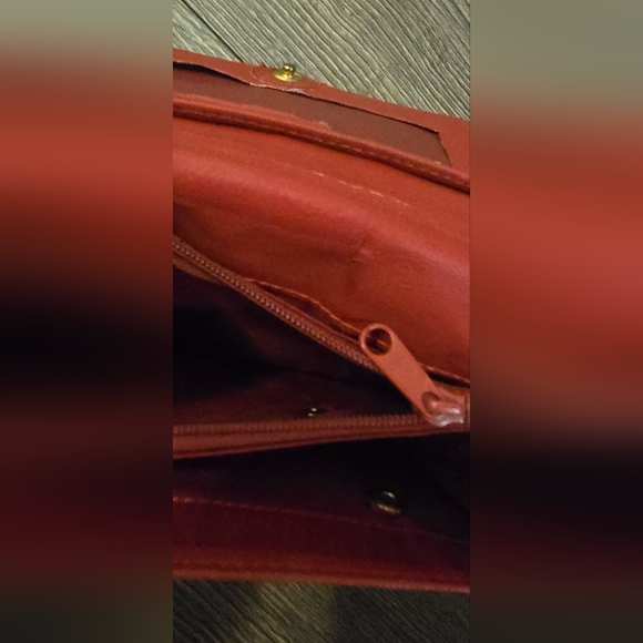Vintage Red Leather Orvis Shoulder Purse Clutch With Removable Straps - Picture 5 of 10
